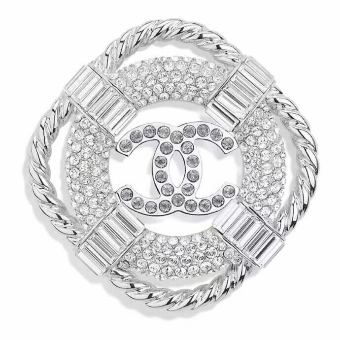 Chanel Brooch 389